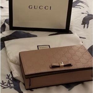 Gucci Crossbody Bag - Can be used as a Clutch! 100% Authentic!!